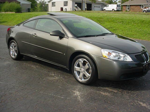 Pontiac G6 2006 photo 2