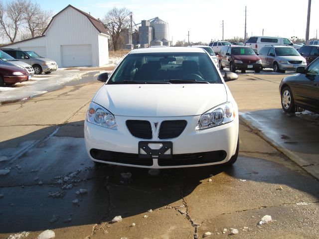 Pontiac G6 2006 photo 2