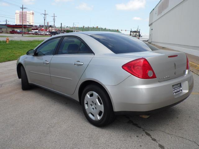 Pontiac G6 2006 photo 17