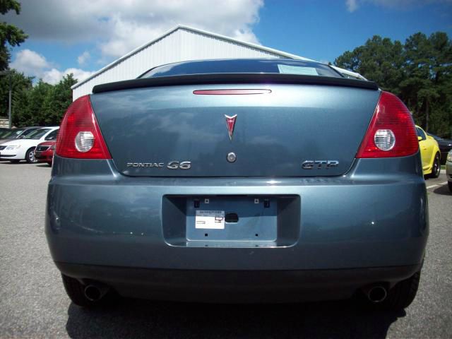 Pontiac G6 2006 photo 2