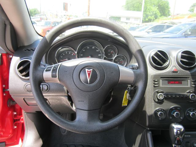 Pontiac G6 2006 photo 9