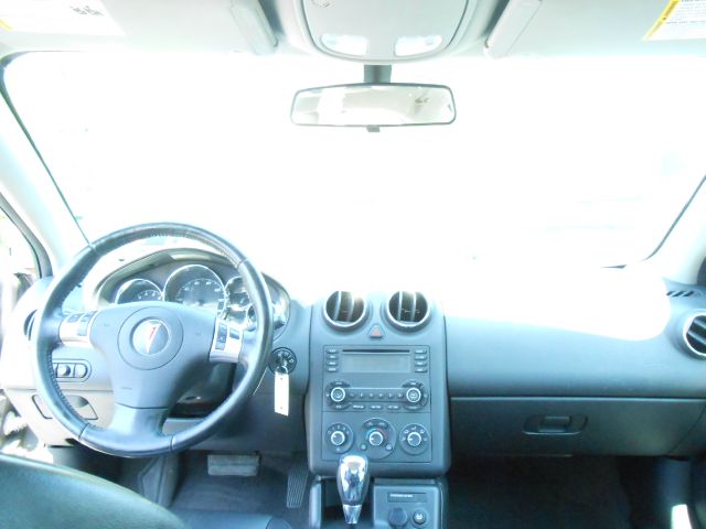 Pontiac G6 2006 photo 2