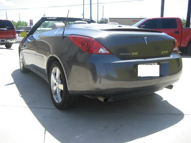 Pontiac G6 2006 photo 2