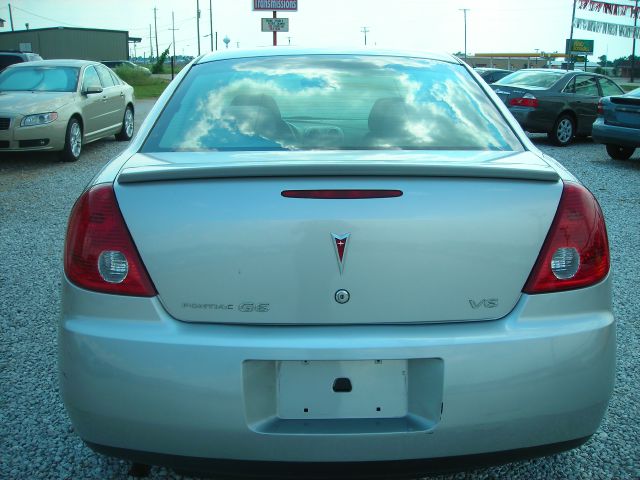 Pontiac G6 2006 photo 2