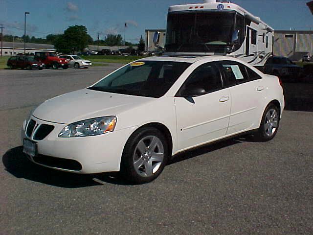 Pontiac G6 2007 photo 2