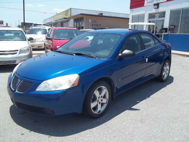 Pontiac G6 XUV SLE 4WD Sedan