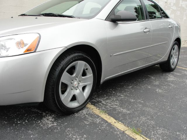 Pontiac G6 2007 photo 2