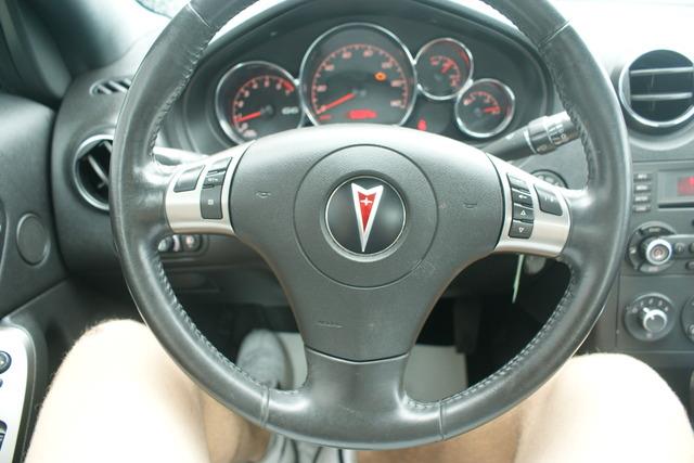 Pontiac G6 2007 photo 16