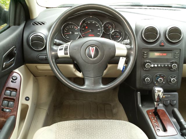 Pontiac G6 2007 photo 1