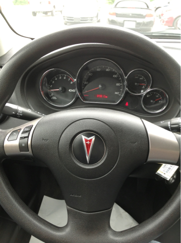 Pontiac G6 2007 photo 2