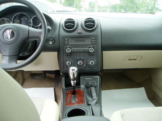 Pontiac G6 2007 photo 9