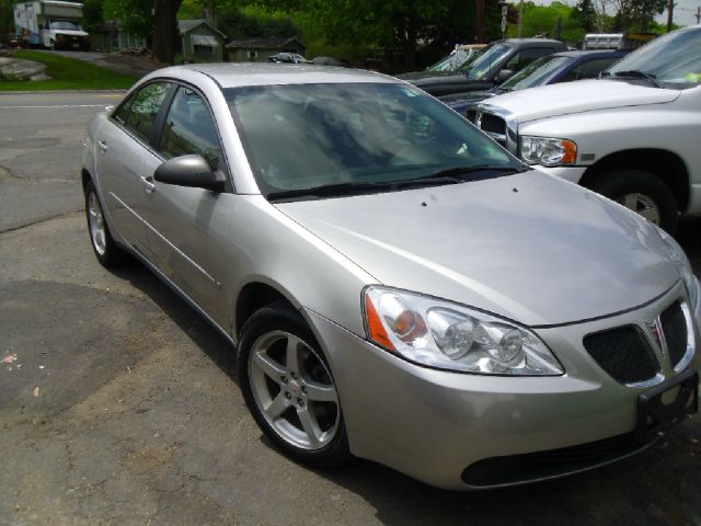 Pontiac G6 2007 photo 2