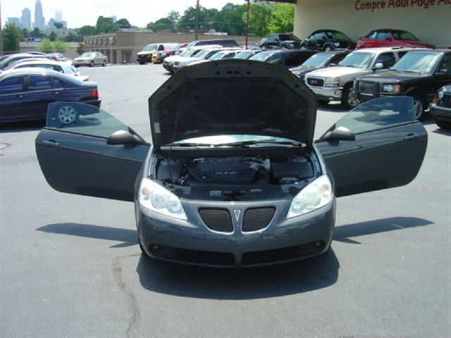 Pontiac G6 2007 photo 2