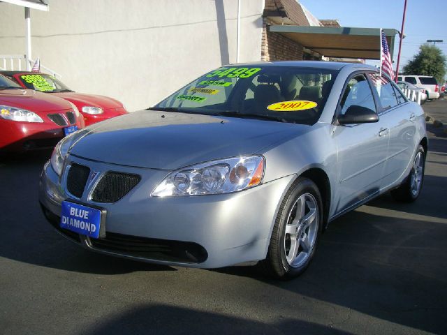 Pontiac G6 2007 photo 2