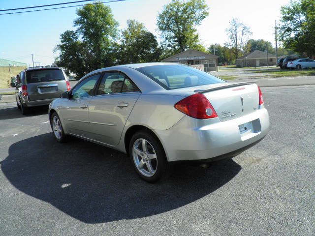 Pontiac G6 2007 photo 2