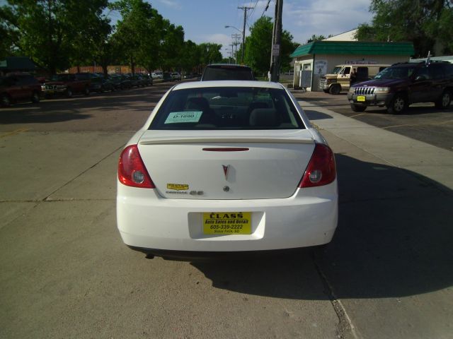 Pontiac G6 2007 photo 2