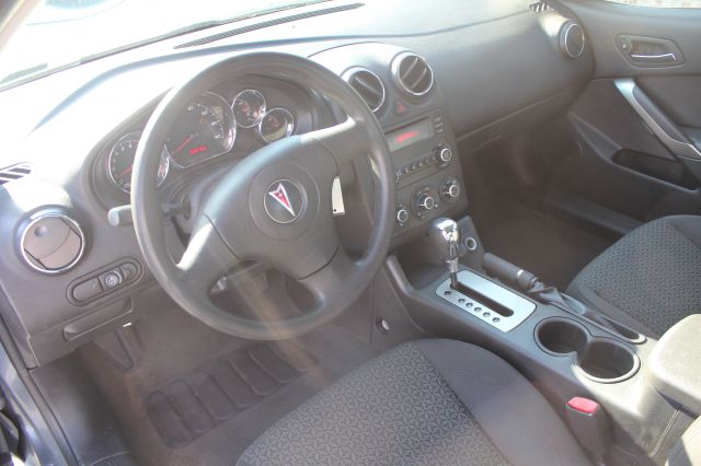 Pontiac G6 2007 photo 2