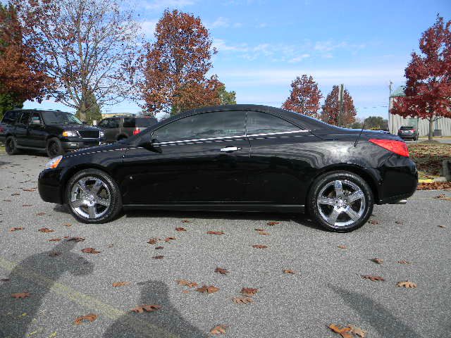 Pontiac G6 2007 photo 2