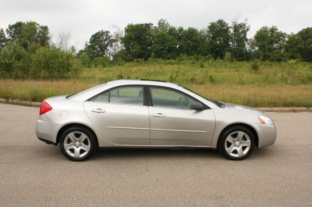 Pontiac G6 2007 photo 2