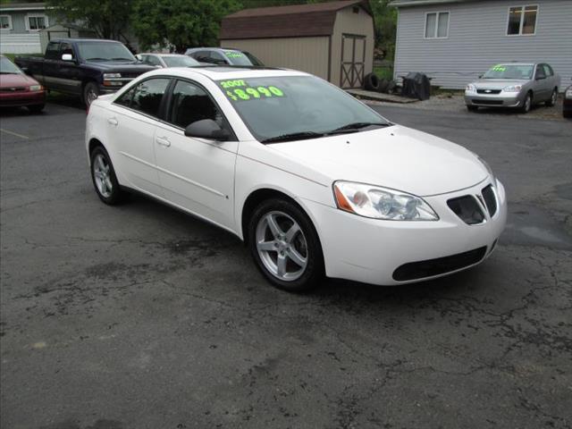 Pontiac G6 2007 photo 2