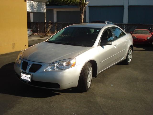 Pontiac G6 2007 photo 2