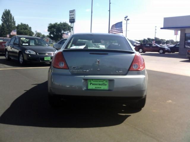 Pontiac G6 2008 photo 2