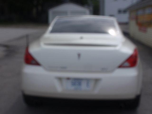 Pontiac G6 2008 photo 2