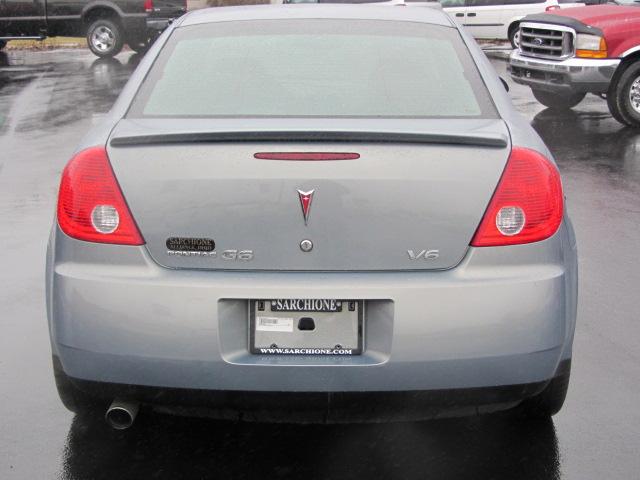 Pontiac G6 2008 photo 2