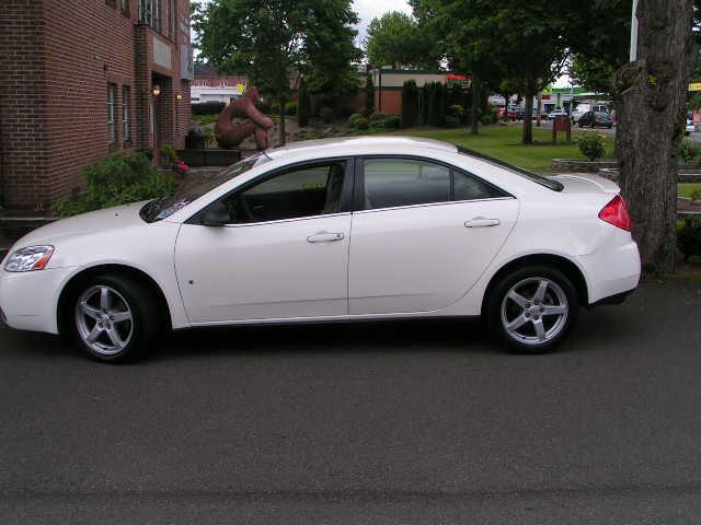 Pontiac G6 2008 photo 2