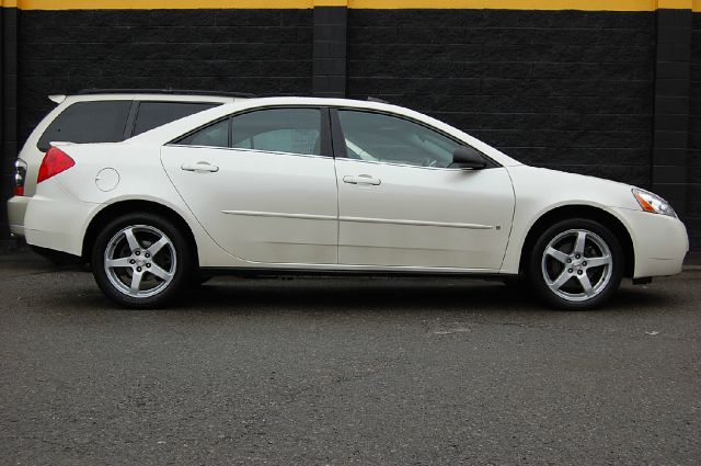 Pontiac G6 2008 photo 2