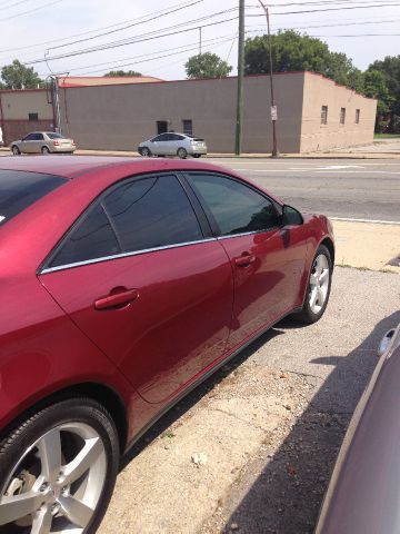 Pontiac G6 XUV SLE 4WD Sedan