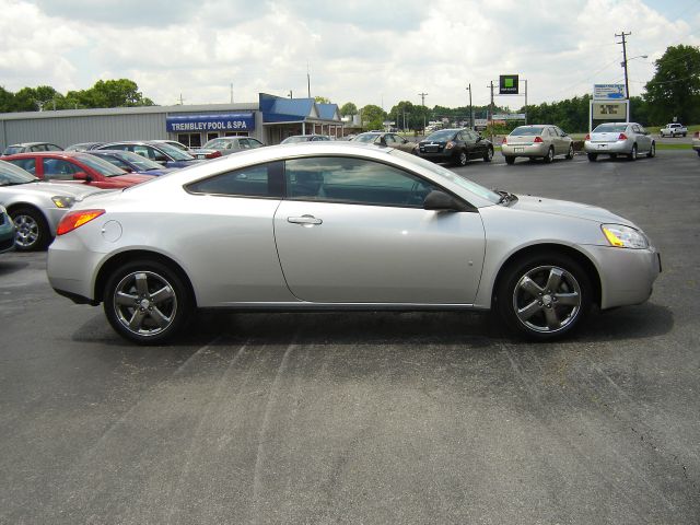 Pontiac G6 2008 photo 2