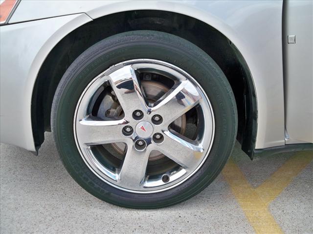 Pontiac G6 2008 photo 2