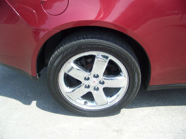 Pontiac G6 2008 photo 2