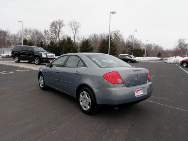 Pontiac G6 2008 photo 2