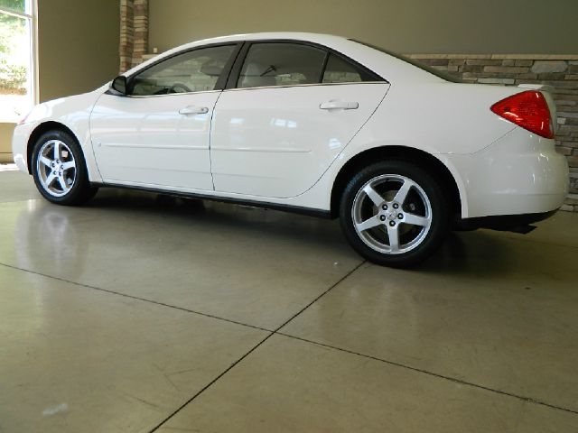 Pontiac G6 2008 photo 17