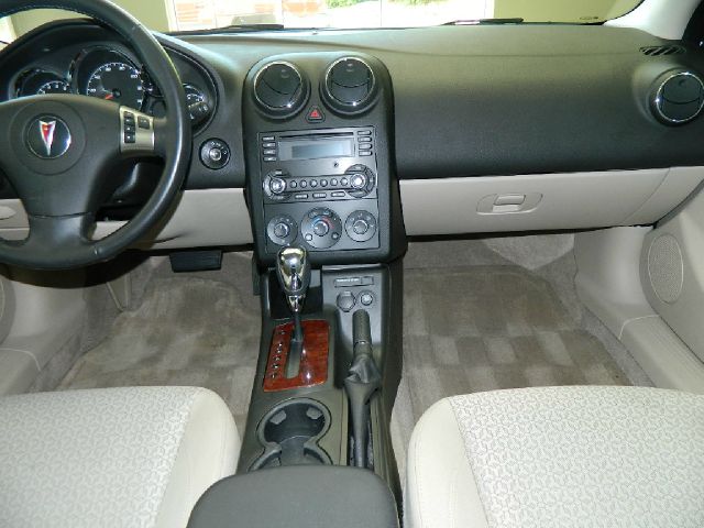 Pontiac G6 2008 photo 3