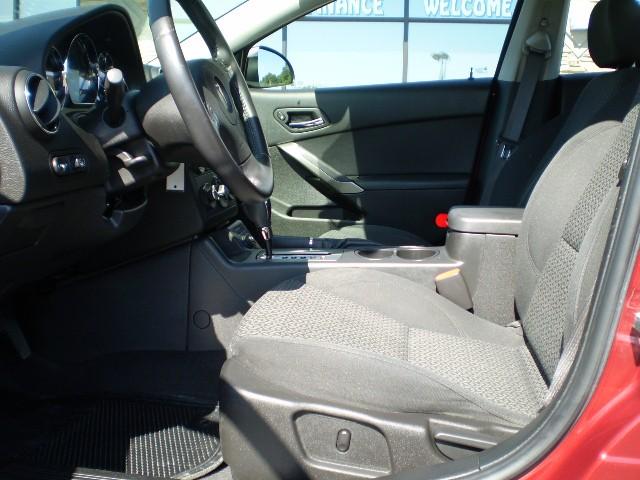 Pontiac G6 2008 photo 2