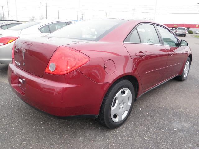 Pontiac G6 2008 photo 2