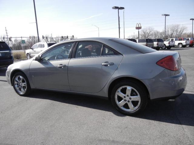 Pontiac G6 2008 photo 2