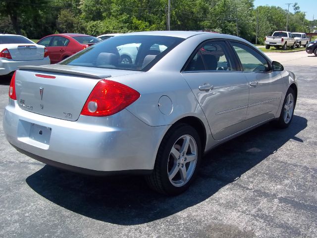 Pontiac G6 2008 photo 2