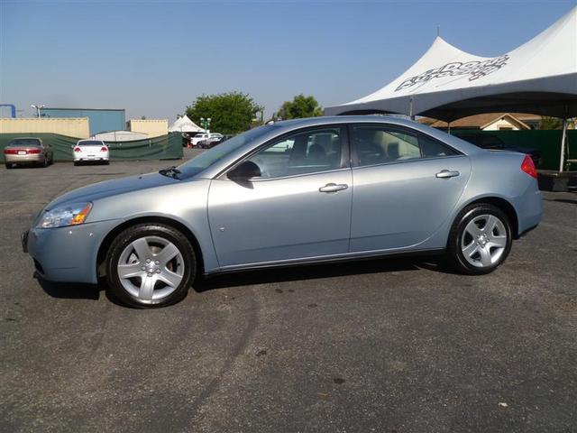 Pontiac G6 2008 photo 2