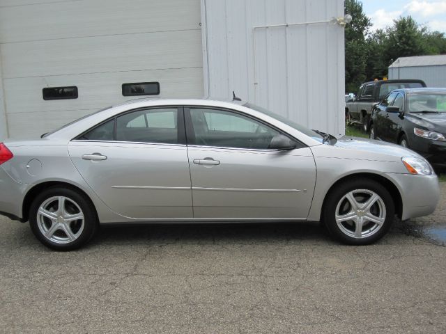 Pontiac G6 2008 photo 2