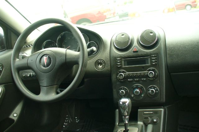 Pontiac G6 2008 photo 10