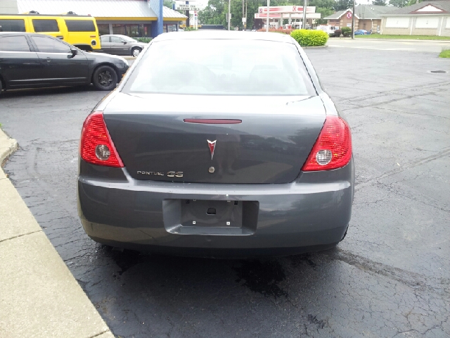 Pontiac G6 2008 photo 2