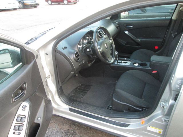 Pontiac G6 2008 photo 2