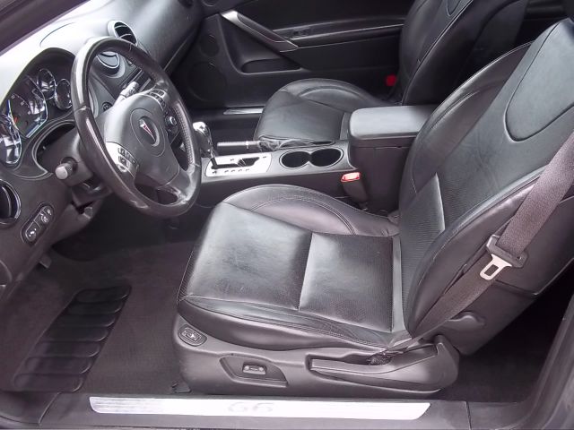 Pontiac G6 2008 photo 2