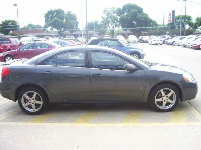 Pontiac G6 2008 photo 2