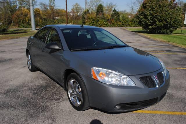 Pontiac G6 2008 photo 2