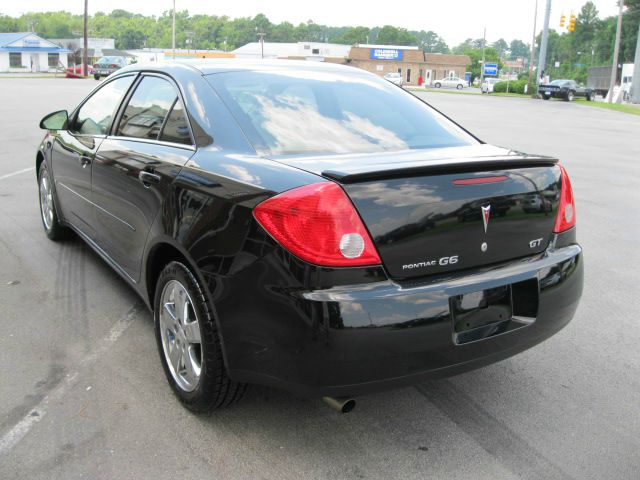 Pontiac G6 XUV SLE 4WD Sedan